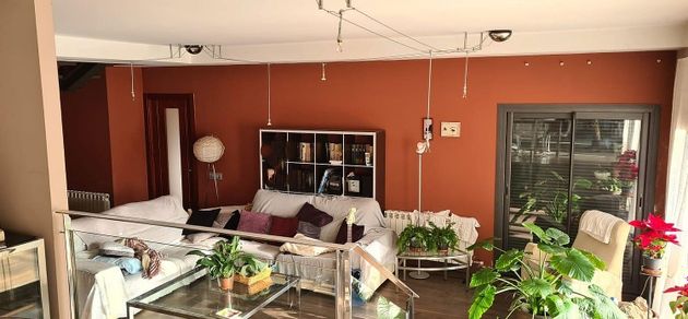 Foto 1 de Venta de casa en Begues de 5 habitaciones con terraza y garaje