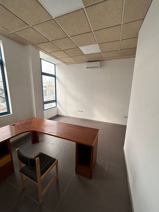 Foto 1 de Oficina en alquiler en Las Castañeras - Bulevar con aire acondicionado