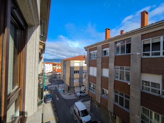Foto 1 de Venta de piso en Porto do Son de 2 habitaciones con terraza y calefacción