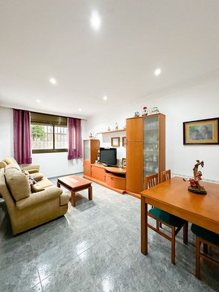 Foto 2 de Venta de piso en Sant Joan Despí de 3 habitaciones con terraza y calefacción