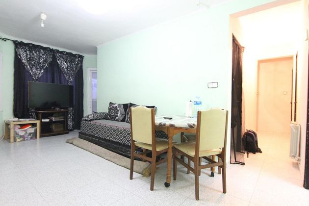 Foto 2 de Piso en venta en Olesa de Montserrat de 3 habitaciones con balcón y calefacción