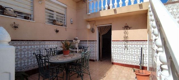 Foto 2 de Casa en venta en Gran Alacant de 2 habitaciones con terraza y jardín