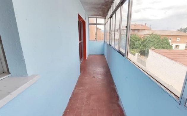 Foto 2 de Pis en venda a Los Negrales de 4 habitacions amb terrassa