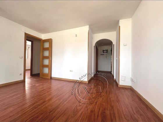 Foto 1 de Piso en venta en Portazgo de 2 habitaciones con terraza y calefacción