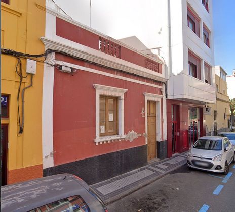 Foto 1 de Casa en venda a calle Bernardo de la Torre de 4 habitacions amb garatge