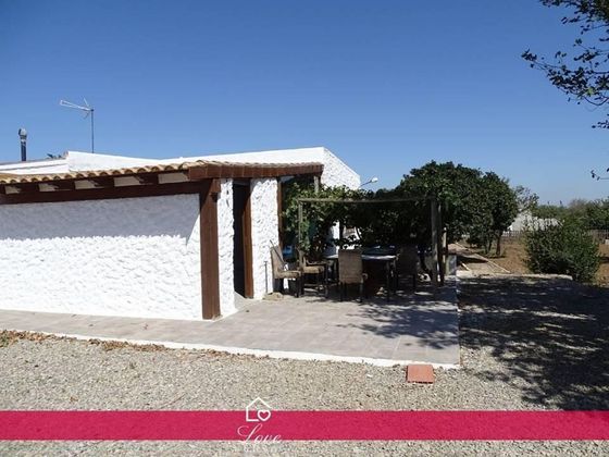 Foto 1 de Casa rural en venda a Pelagatos - Pago del Humo de 4 habitacions amb terrassa i jardí
