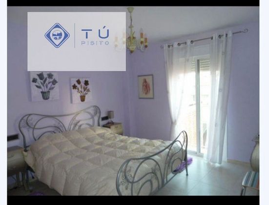 Foto 2 de Pis en lloguer a Centro - Jerez de la Frontera de 2 habitacions amb terrassa i mobles