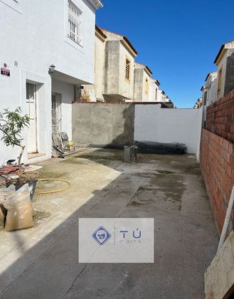 Foto 2 de Venta de casa adosada en Cuervo de Sevilla (El) de 3 habitaciones con terraza y calefacción