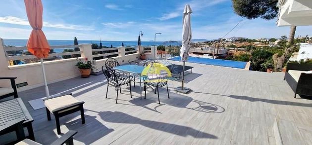 Foto 1 de Chalet en venta en Los Puertos de 3 habitaciones con terraza y piscina
