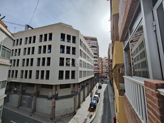 Foto 1 de Venta de piso en calle Enriqueta Ortega de 3 habitaciones con balcón y calefacción