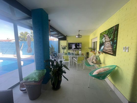 Foto 2 de Casa en venda a Humanes de Madrid de 4 habitacions amb terrassa i piscina