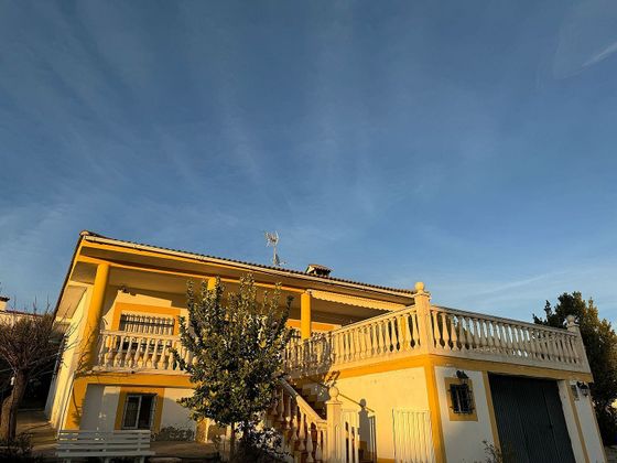 Foto 1 de Venta de chalet en Colmenar de Oreja de 4 habitaciones con terraza y piscina