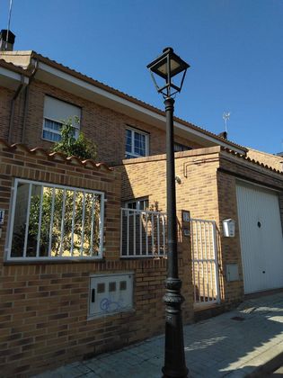 Foto 1 de Casa en venda a Seseña Nuevo de 4 habitacions amb garatge i calefacció