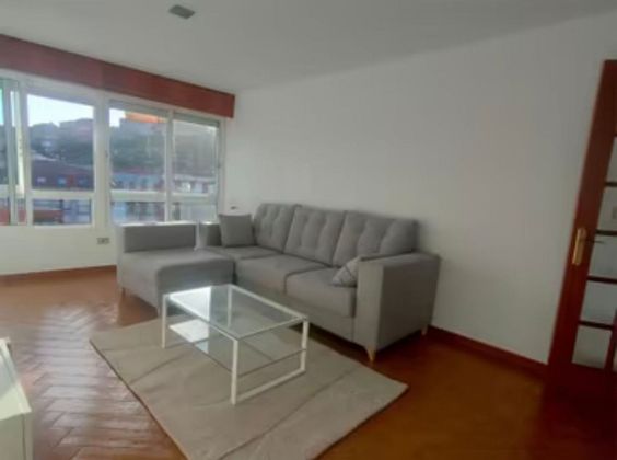 Foto 2 de Venta de piso en calle Fontiña de 3 habitaciones con terraza y garaje