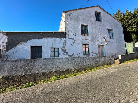 Foto 1 de Xalet en venda a calle Do Vilar de 4 habitacions amb terrassa
