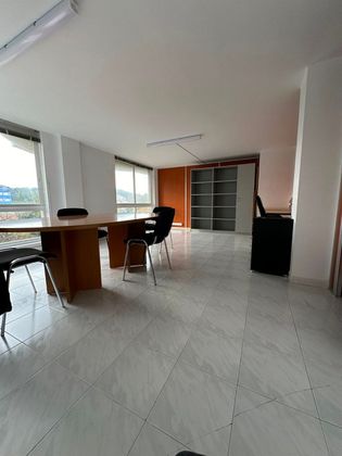 Foto 2 de Oficina en alquiler en Fene de 103 m²