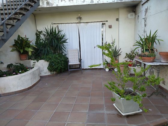 Foto 2 de Casa adossada en venda a Esparreguera de 4 habitacions amb terrassa i jardí