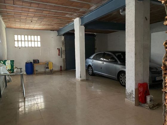 Foto 1 de Local en venta en Esparreguera con garaje