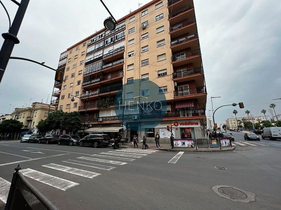 Foto 1 de Pis en venda a calle Isla Cristina de 3 habitacions amb terrassa i balcó