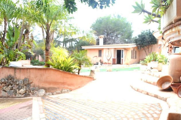 Foto 2 de Xalet en venda a calle Moraira de 4 habitacions amb terrassa i piscina