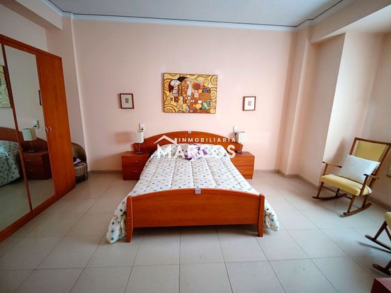 Foto 1 de Casa en venta en Benigánim de 8 habitaciones con terraza