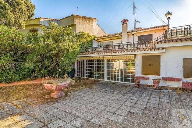 Foto 1 de Casa en venta en Pelayos de la Presa de 6 habitaciones con piscina y garaje