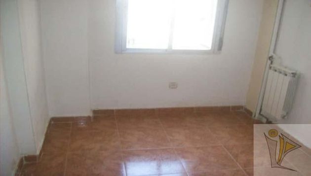 Foto 2 de Piso en venta en Villayuventus-Renfe de 3 habitaciones y 55 m²