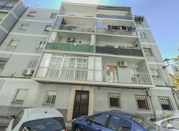 Foto 1 de Piso en venta en Centro - Torrejón de Ardoz de 3 habitaciones con terraza