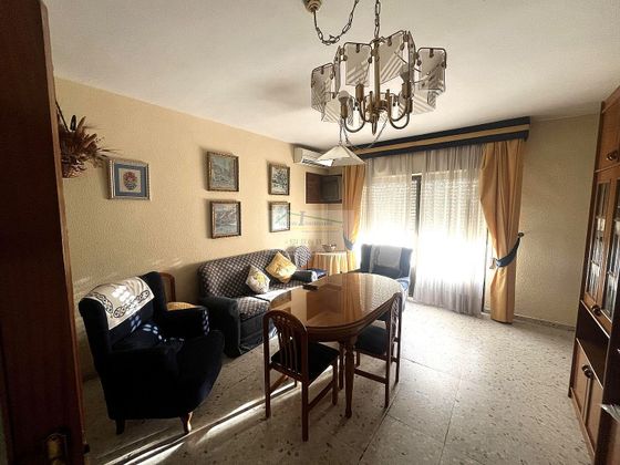 Foto 1 de Piso en venta en Centro - Mérida de 4 habitaciones con garaje y balcón