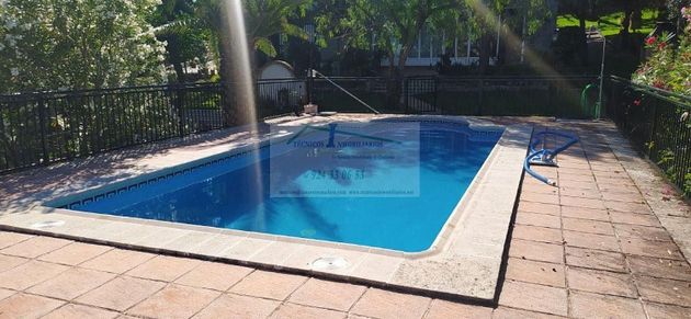 Foto 2 de Xalet en venda a Oeste de 5 habitacions amb terrassa i piscina