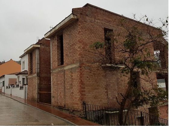 Foto 2 de Venta de edificio en calle Cfuente del Lirio de 170 m²