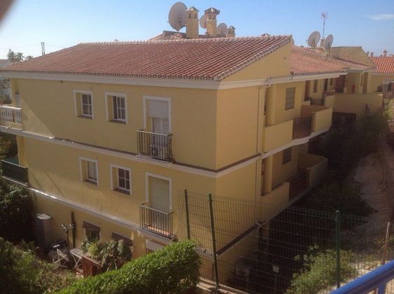 Foto 1 de Pis en venda a El Faro de Calaburra - Chaparral de 2 habitacions amb terrassa i jardí