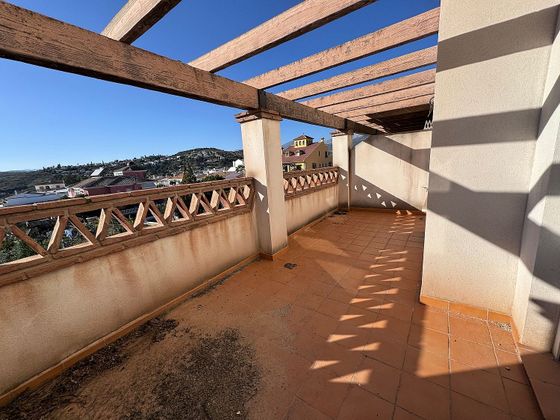 Foto 1 de Piso en venta en Alcaucín de 2 habitaciones con terraza y piscina
