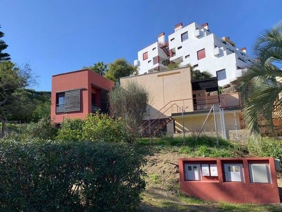 Foto 1 de Xalet en venda a parque Botanico Las Lomas de Guadalmina de 3 habitacions amb terrassa i piscina