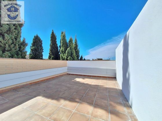 Foto 1 de Venta de dúplex en Centre Vila de 3 habitaciones con terraza y piscina