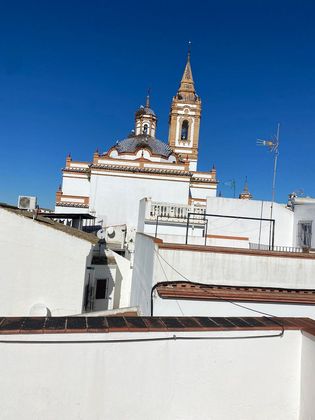 Foto 1 de Venta de ático en calle Francisco Muriel de 3 habitaciones con terraza y balcón