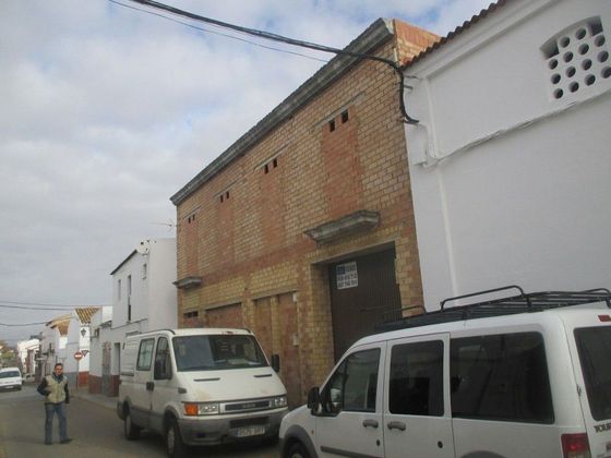 Foto 2 de Venta de edificio en calle Rafael Alberti de 400 m²