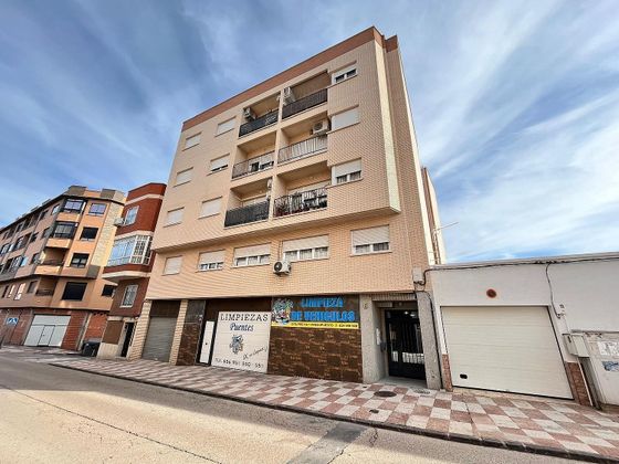 Foto 1 de Pis en venda a calle Córdoba de 3 habitacions amb balcó i aire acondicionat