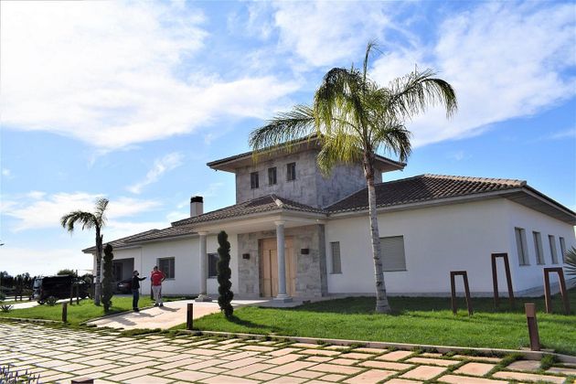 Foto 2 de Xalet en venda a Puerto Lumbreras de 5 habitacions amb terrassa i piscina