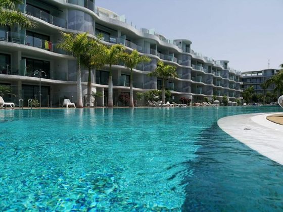 Foto 1 de Venta de piso en Palm - Mar de 2 habitaciones con piscina y jardín