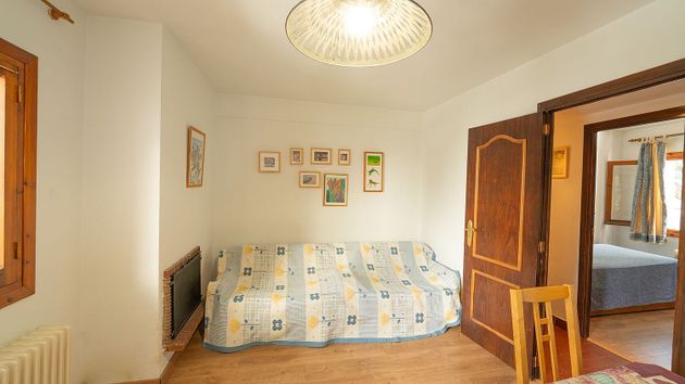 Foto 2 de Venta de piso en Sallent de Gállego de 2 habitaciones con piscina y jardín