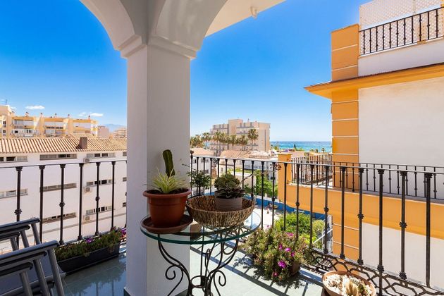 Foto 1 de Àtic en venda a calle Bernabé Fernández de 4 habitacions amb terrassa i balcó