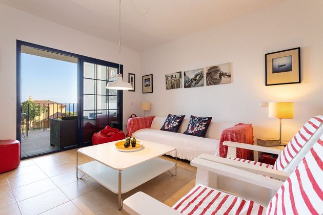 Foto 1 de Pis en venda a La Herradura de 2 habitacions amb terrassa i piscina