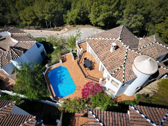 Foto 1 de Xalet en venda a Frigiliana de 5 habitacions amb terrassa i piscina