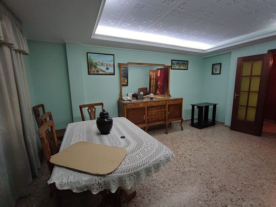 Foto 2 de Piso en venta en Albalat de la Ribera de 4 habitaciones con aire acondicionado