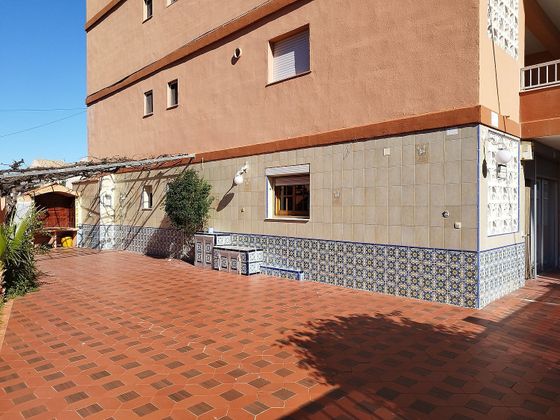 Foto 2 de Venta de chalet en El Perelló - Les Palmeres - Mareny de Barraquetes de 3 habitaciones con terraza y aire acondicionado