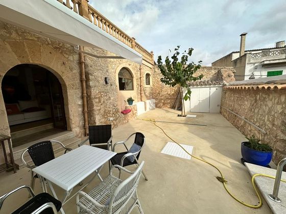Foto 2 de Venta de casa adosada en Montuïri de 3 habitaciones con terraza y piscina