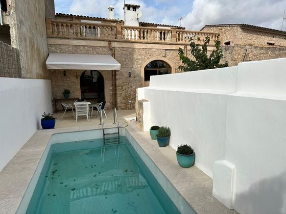 Foto 1 de Venta de casa adosada en Montuïri de 3 habitaciones con terraza y piscina