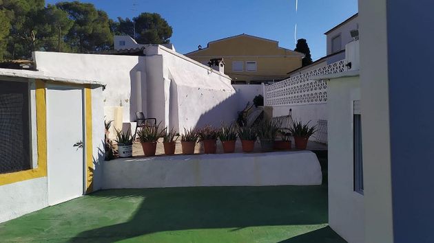 Foto 1 de Chalet en venta en La Cañada de 4 habitaciones con terraza y jardín