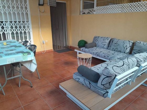 Foto 1 de Casa en venta en Playa de Almazora-Ben Afeli de 2 habitaciones con terraza y piscina